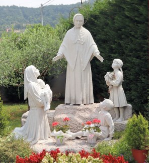 성녀 마리아 베르틸라 보스카르딘_photo by Joachim Schafer from Ecumenical lexicon of saints_at the birthplace of St Maria Bertilla Boscardin in Brendola_Italy.jpg